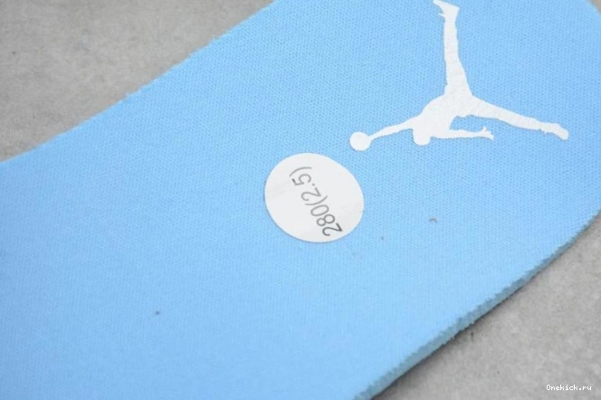 One Kick 1 Low (W) AO9944-441 Jordan Air UNC 0725